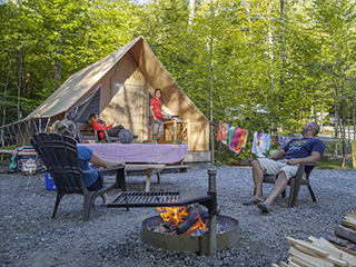 Campground at Parc national du Mont-Orford : the Lac-Fraser and Lac-Stukely sectors