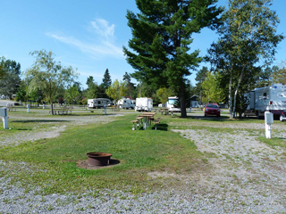 Camping Le Domaine Lac Louise - Centre-du-Québec