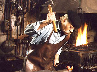 La Forge à Pique-Assaut - Blacksmithing Economuseum