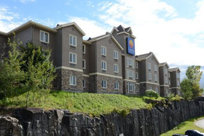 Comfort Inn and Suites in Saint-Jérôme for Cycling and Family Fun