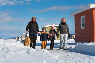 Experience ice fishing on the Saguenay Fjord!