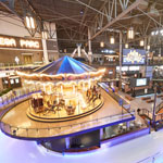 Have fun at Méga Parc: the only indoor theme park in Quebec!