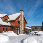 Snowmobiling, outdoor fun and much more at Royal Laurentien!