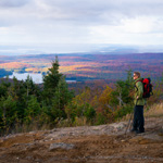 Hiking trails, delicious flavours, relaxing spas and colourful sights abound in the Laurentians